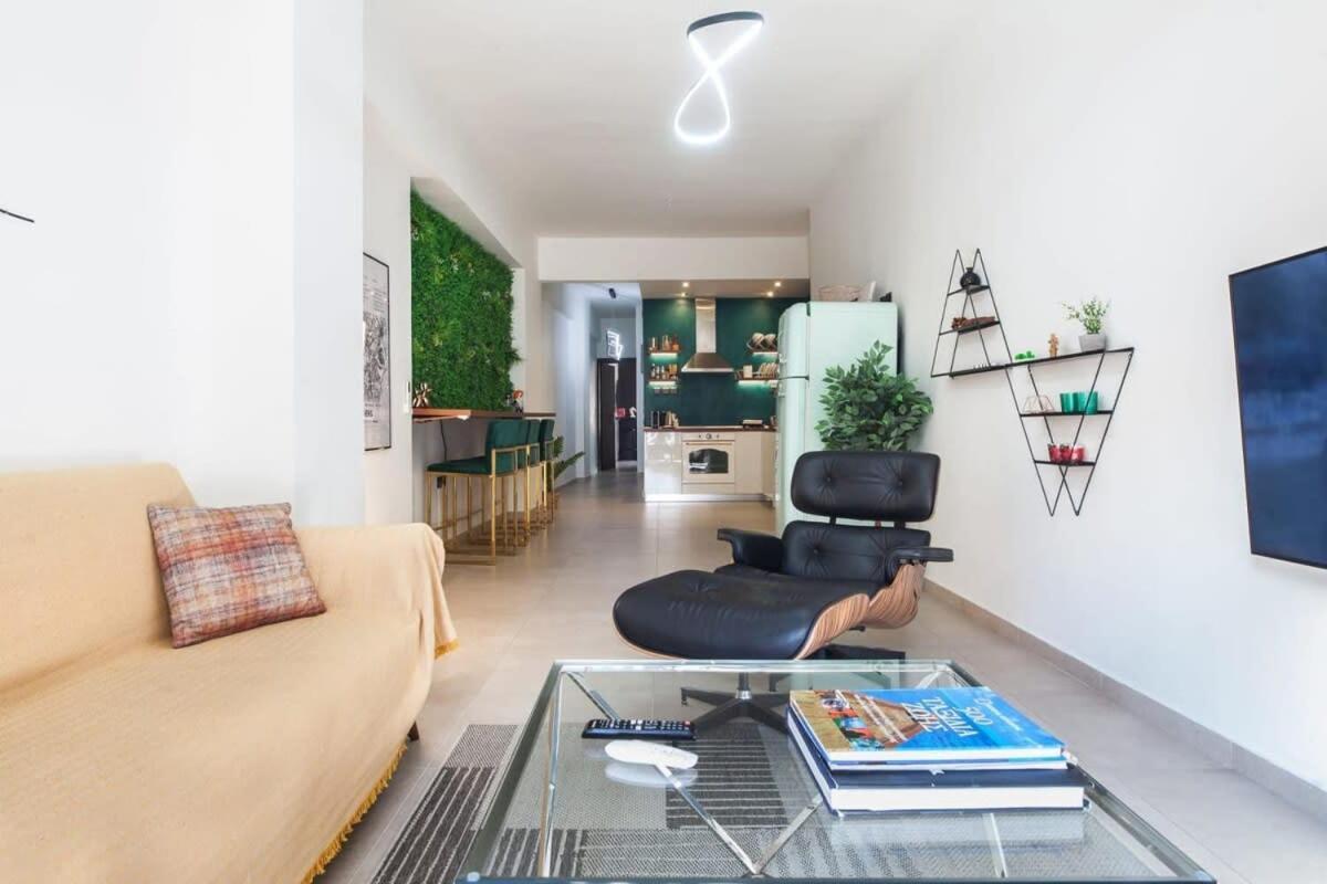 Beautiful Elegant Apartment Next To Monastiraki Atenas Exterior foto